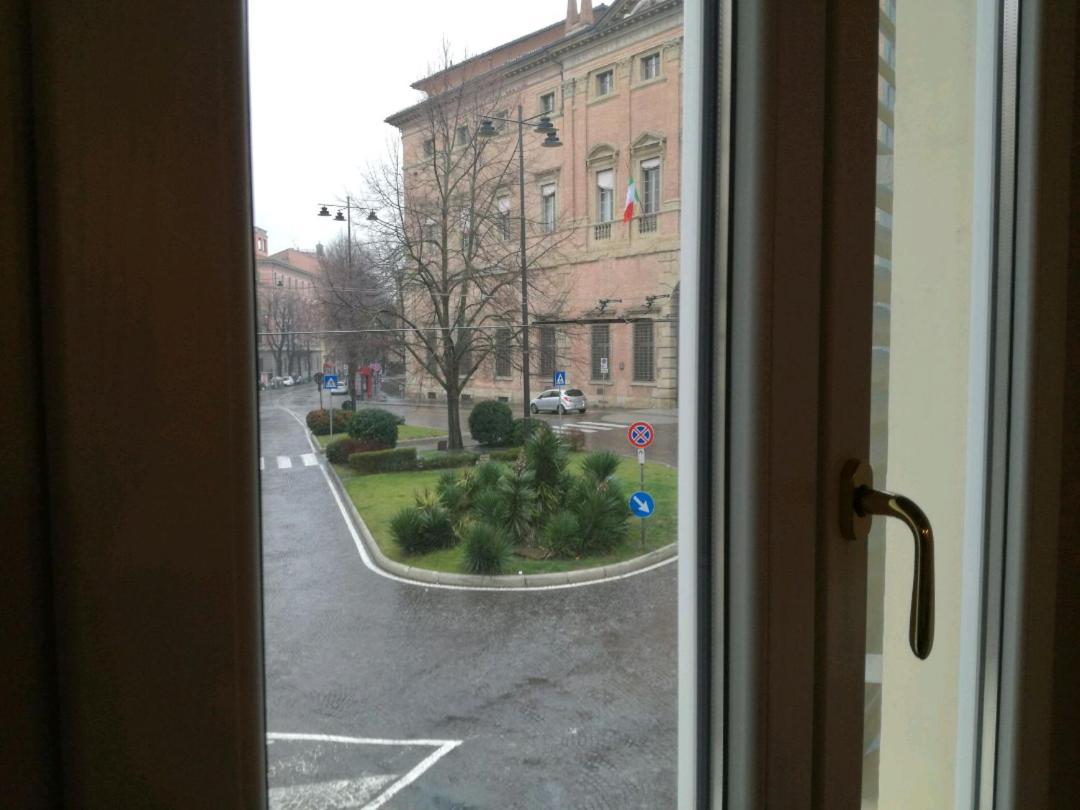 Piazza San Domenico Rooms - Bedinbolognacentro Exterior photo